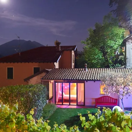 Hébergement de vacances Mi Cà Lake Como With Jacuzzi&dependance Argegno